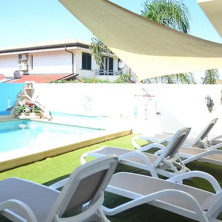 Beverley Apartment - Family Residence Holiday home Briatico